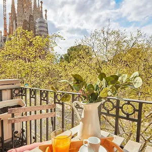 Bbarcelona Sagrada Familia Garden Spagna